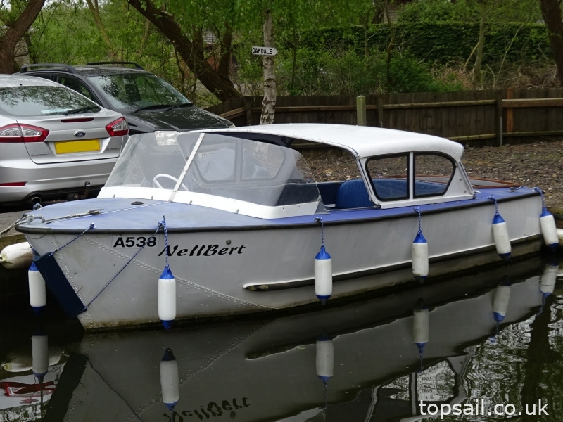 1977 Windboats Pearly Monarch