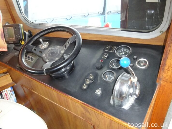 1977 Broom Cruisemaster 44