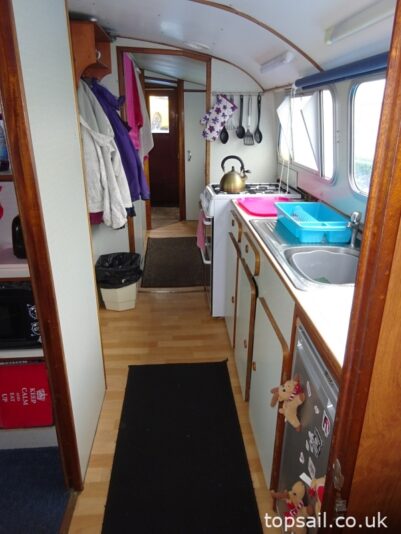 1977 Broom Cruisemaster 44