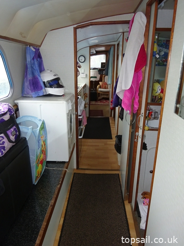 1977 Broom Cruisemaster 44