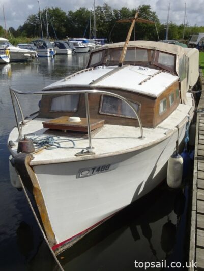 1963 Pegg 24 Centre Cockpit Broads Cruiser Project