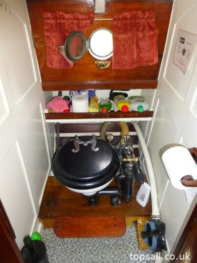 1930 Powles 32 River Cruiser Class