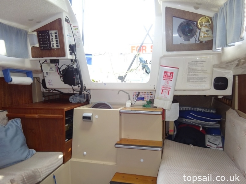 1987 Pegasus 700 (Shallow Fin Keel)