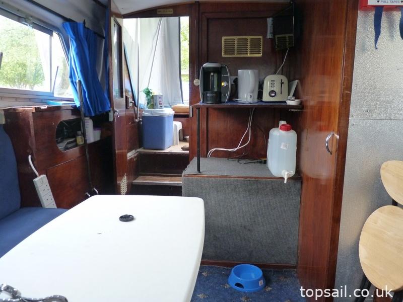1966 Eastwood 24 Motor Cruiser