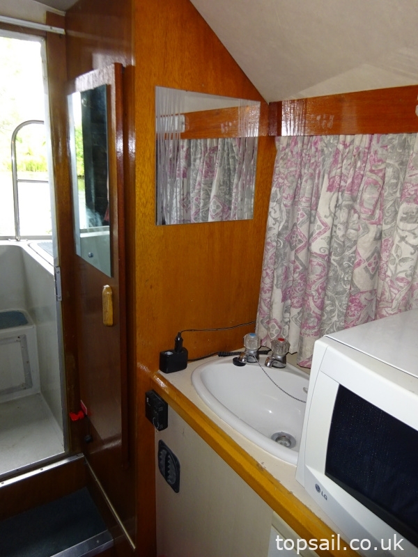 1985 Bounty 28
