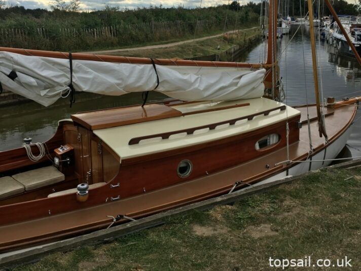 1988 Farrington 25 RCC (Trailer Available)