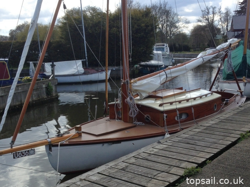 1988 Farrington 25 RCC (Trailer Available)