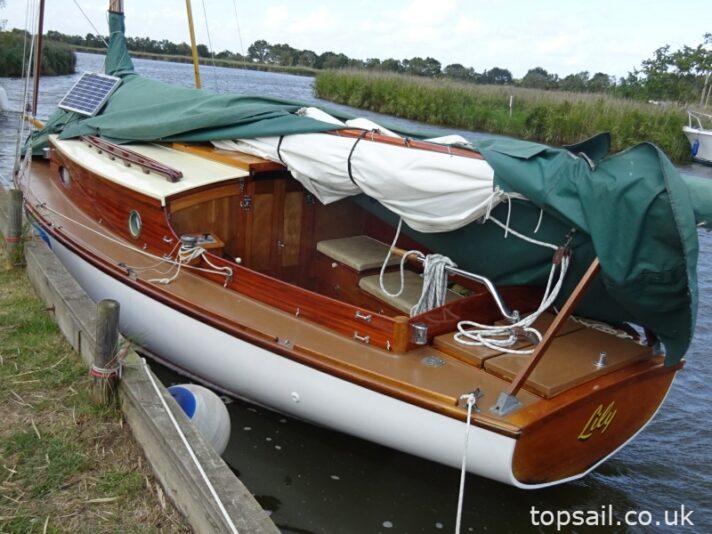 1988 Farrington 25 RCC (Trailer Available)