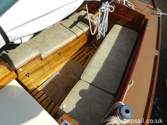1988 Farrington 25 RCC (Trailer Available)