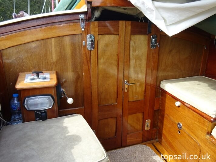 1988 Farrington 25 RCC (Trailer Available)