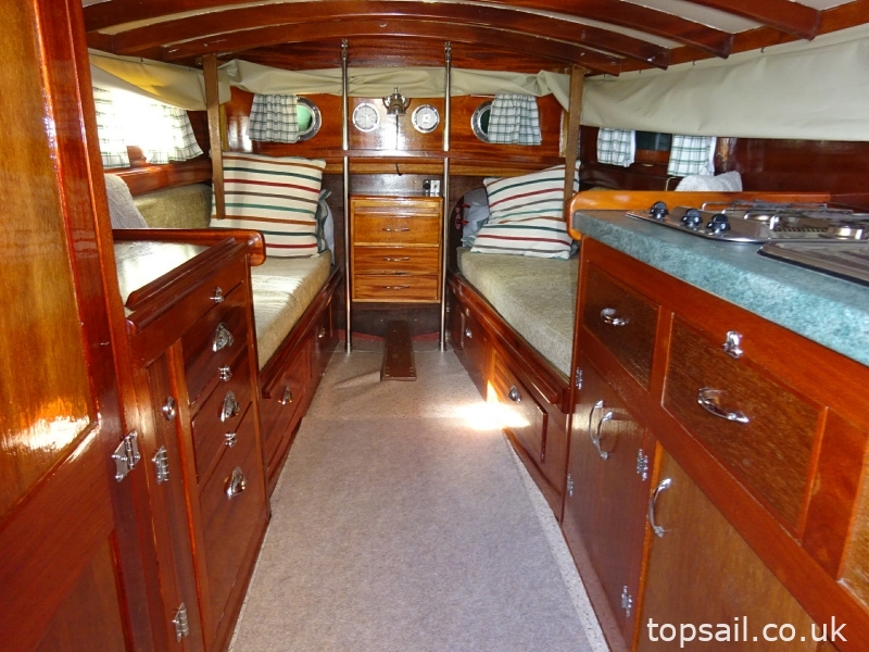 1988 Farrington 25 RCC (Trailer Available)