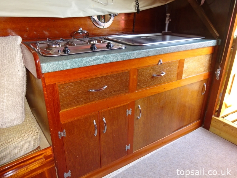 1988 Farrington 25 RCC (Trailer Available)