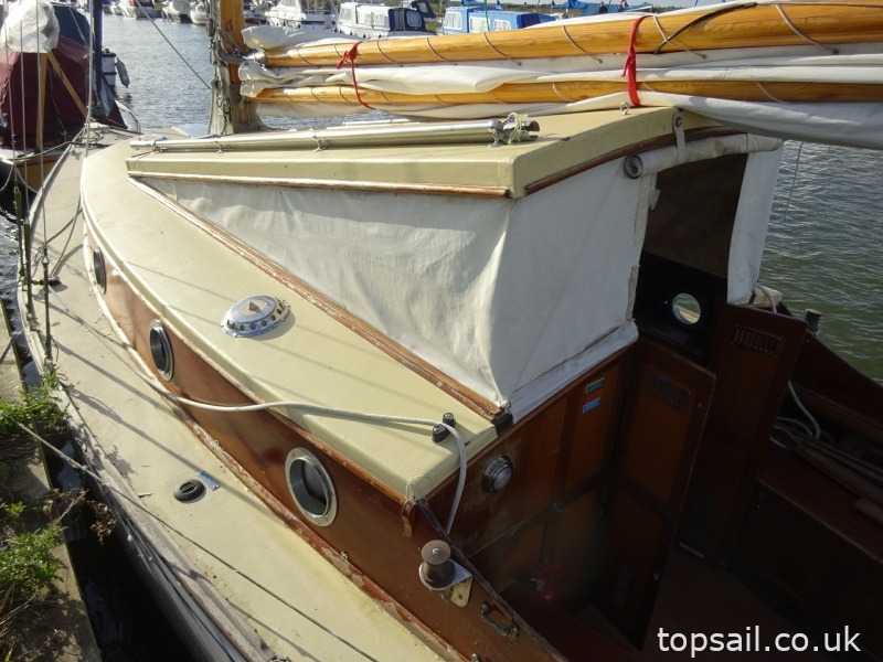 1985 Elanco 28 / Landamore 28 Broads Yacht (GRP Hull)
