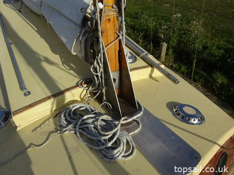 1985 Elanco 28 / Landamore 28 Broads Yacht (GRP Hull)
