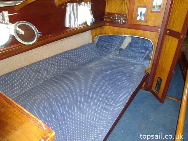 1985 Elanco 28 / Landamore 28 Broads Yacht (GRP Hull)