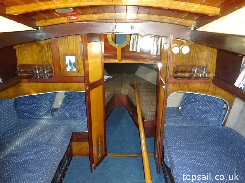 1985 Elanco 28 / Landamore 28 Broads Yacht (GRP Hull)