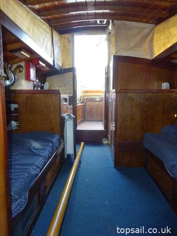 1985 Elanco 28 / Landamore 28 Broads Yacht (GRP Hull)