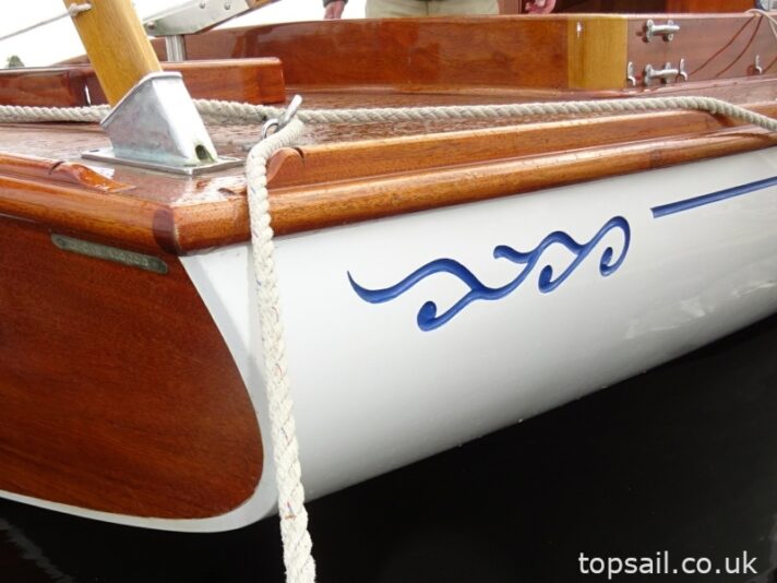 2010 Broads River Cruiser Class Yacht "White Swan"