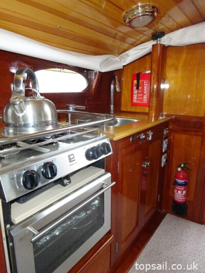 2010 Broads River Cruiser Class Yacht "White Swan"