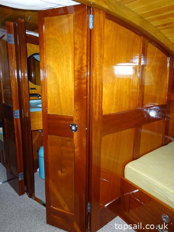 2010 Broads River Cruiser Class Yacht "White Swan"