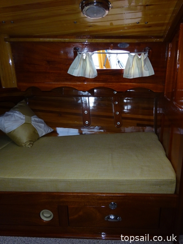 2010 Broads River Cruiser Class Yacht "White Swan"