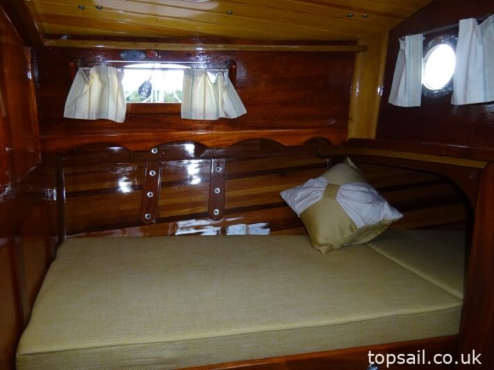 2010 Broads River Cruiser Class Yacht "White Swan"