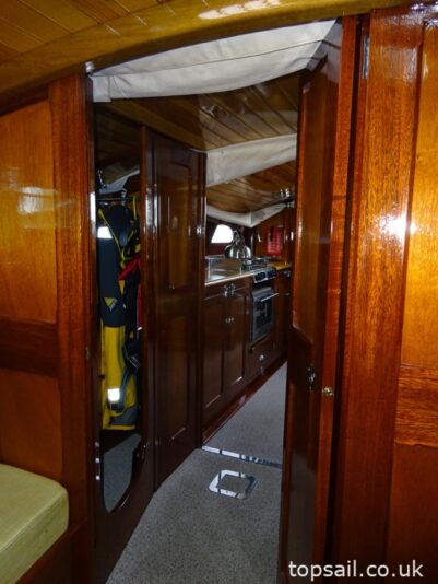 2010 Broads River Cruiser Class Yacht "White Swan"