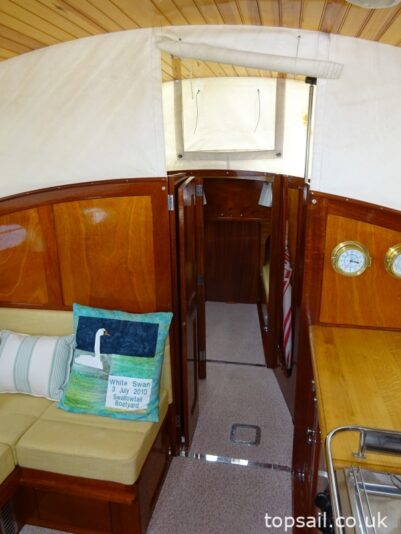 2010 Broads River Cruiser Class Yacht "White Swan"