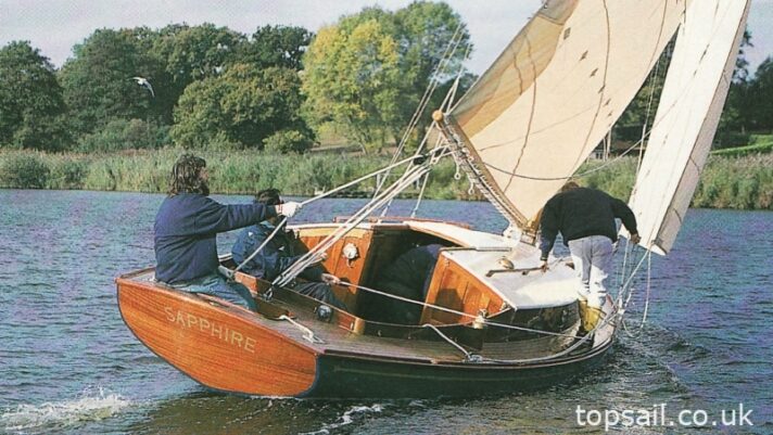 1998 Native 31 River Cruiser Class Yacht