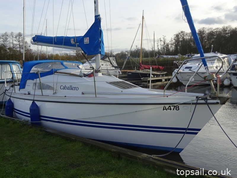 1989 Pegasus 800 (Wing Keel, Separate Heads Compartment!)