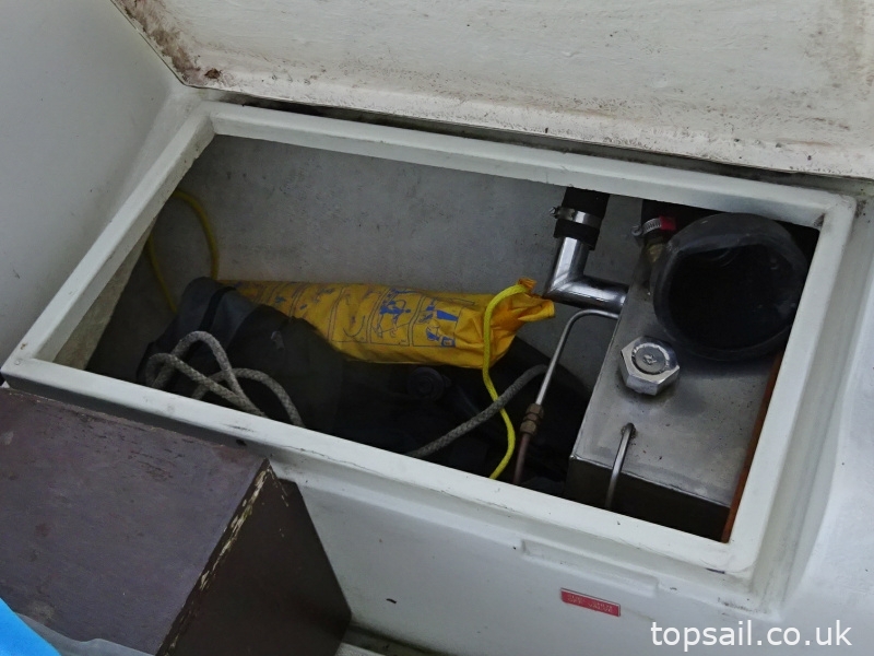 1989 Pegasus 800 (Wing Keel, Separate Heads Compartment!)