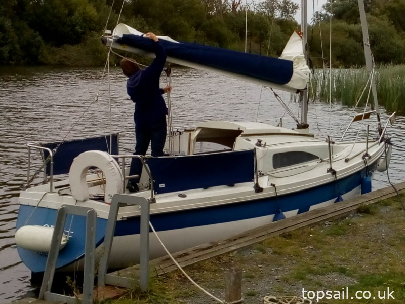 1984 Pegasus 700 (Shallow Fin Keel)
