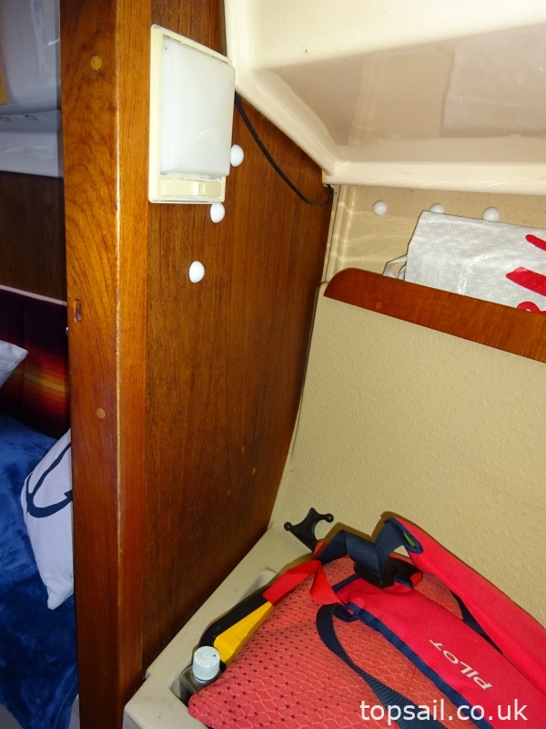 1987 Pegasus 700 (Shallow Fin Keel)