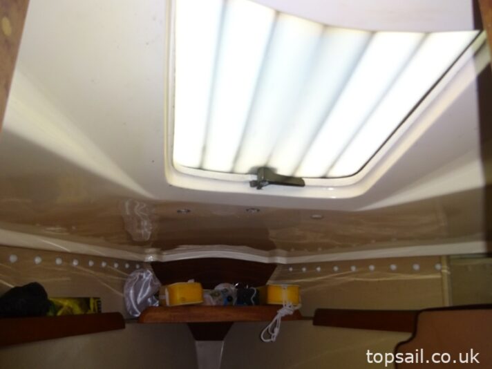 1987 Pegasus 700 (Shallow Fin Keel)