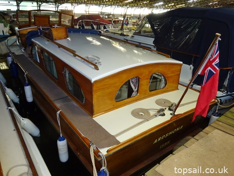1950 Merrywind Classic Centre Cockpit Motor Cruiser