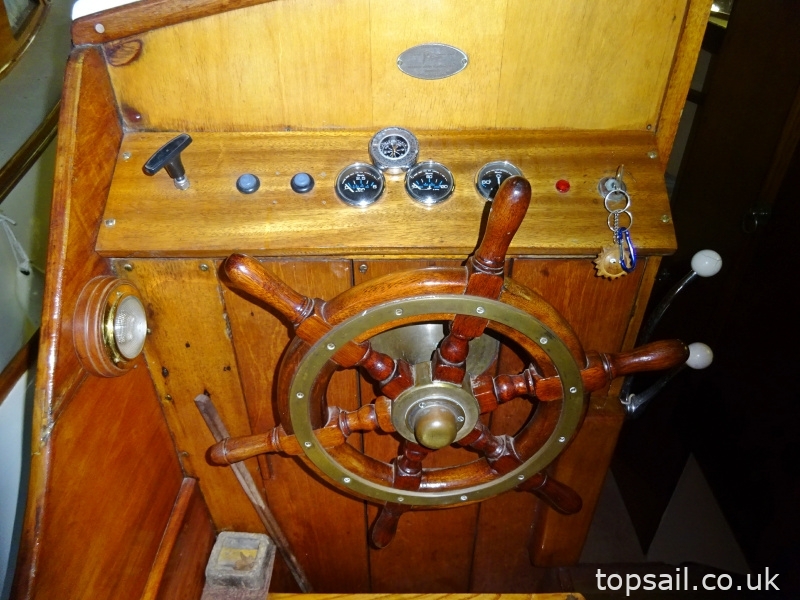 1950 Merrywind Classic Centre Cockpit Motor Cruiser