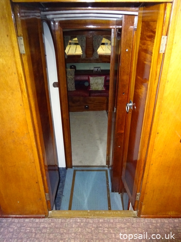 1950 Merrywind Classic Centre Cockpit Motor Cruiser