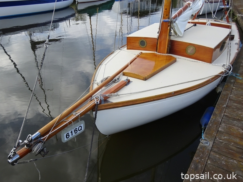 2007 GRP Broads Thurne-Type Sailing Cruiser