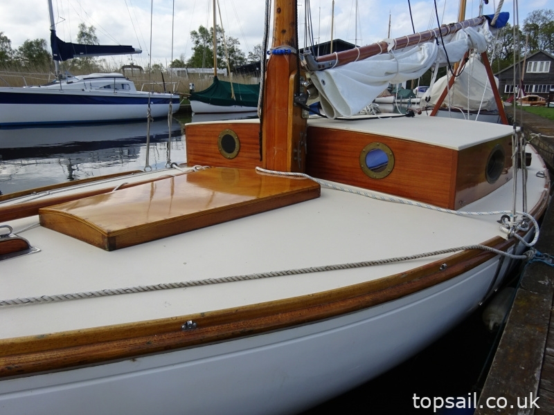 2007 GRP Broads Thurne-Type Sailing Cruiser