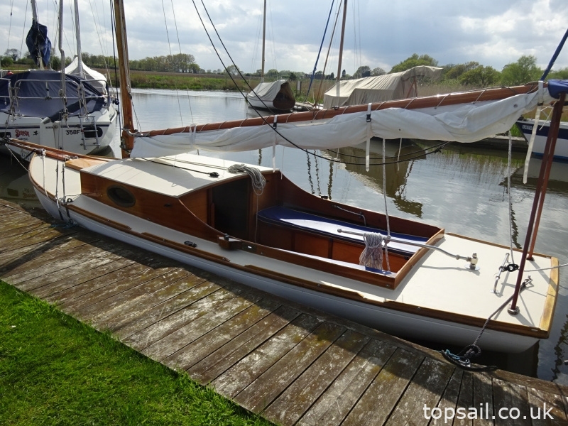 2007 GRP Broads Thurne-Type Sailing Cruiser