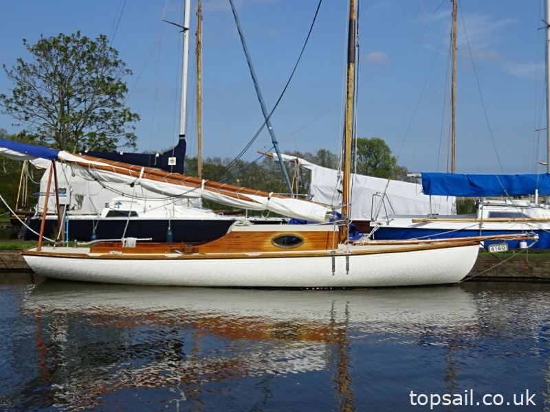 2007 GRP Broads Thurne-Type Sailing Cruiser