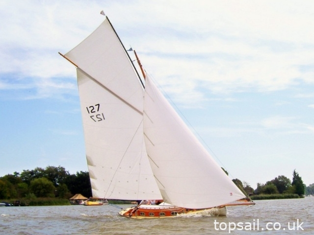 1936 Chumley and Hawke River Cruiser Class