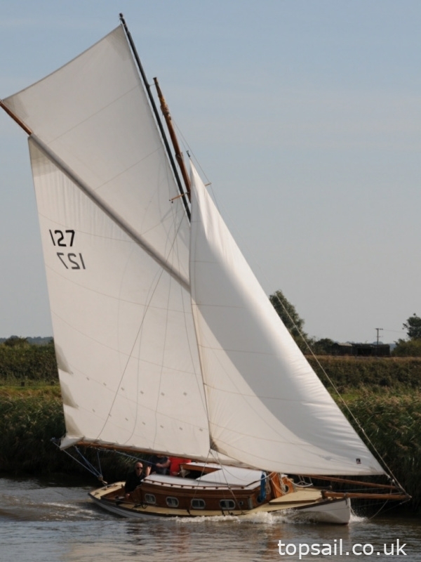 1936 Chumley and Hawke River Cruiser Class