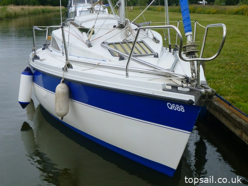 1985 Pegasus 700 (Shallow Fin, Diesel Inboard!)