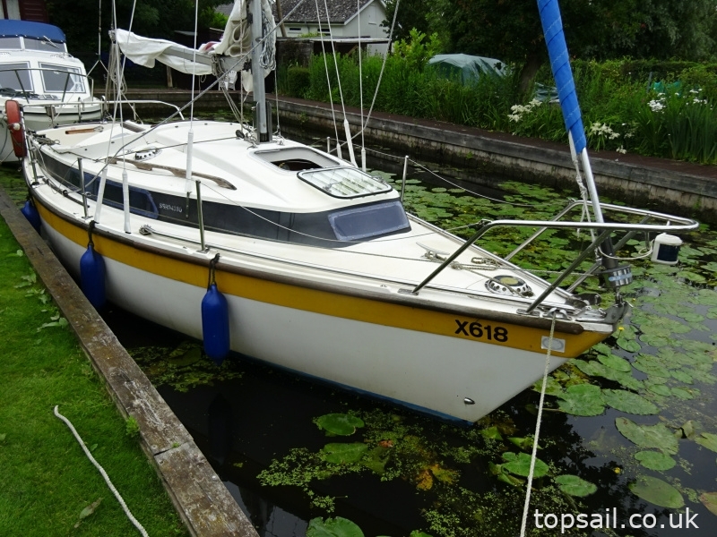 1983 Newbridge Venturer 22
