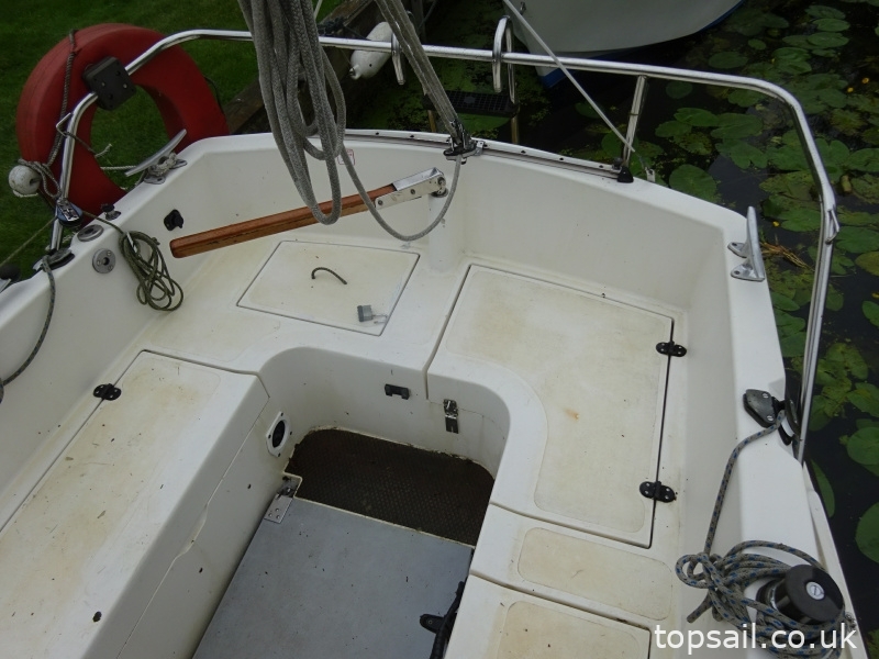1983 Newbridge Venturer 22