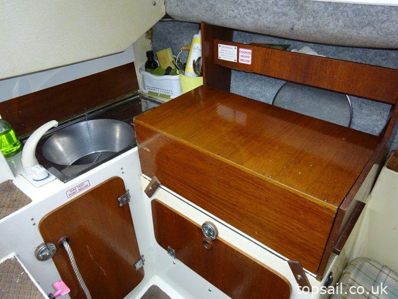 1983 Newbridge Venturer 22
