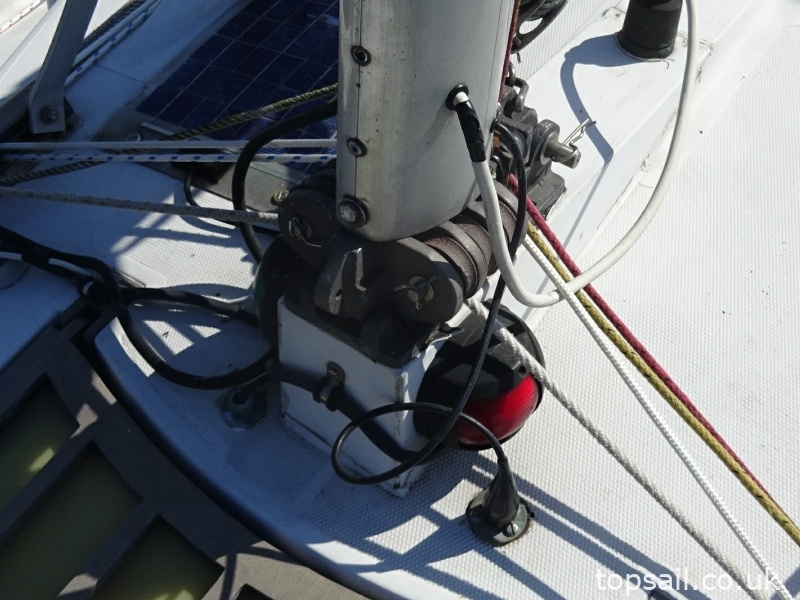 1987 Pegasus 700 (Shallow Fin Keel)