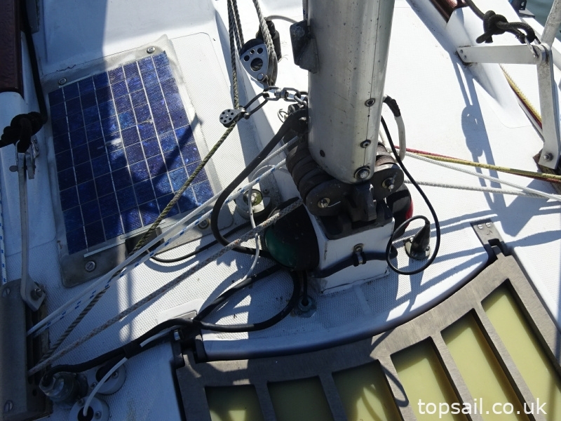 1987 Pegasus 700 (Shallow Fin Keel)