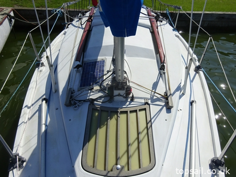 1987 Pegasus 700 (Shallow Fin Keel)